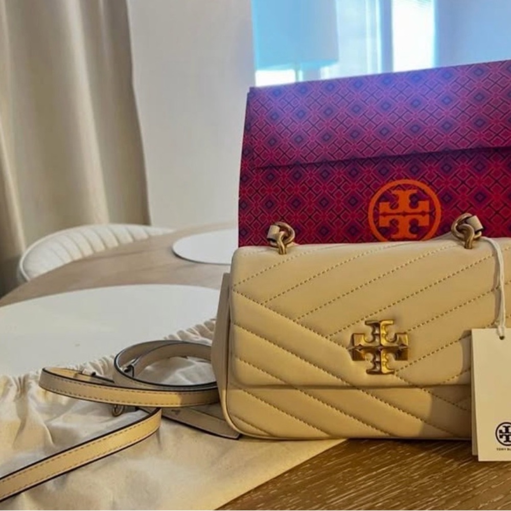 Tory Burch Cream Quilted Crossbody Bag with Gold Logo